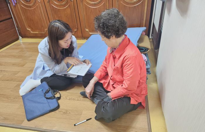  남원시 “가정으로 찾아가는 치매 인지 선별검사” 시행 기사 이미지