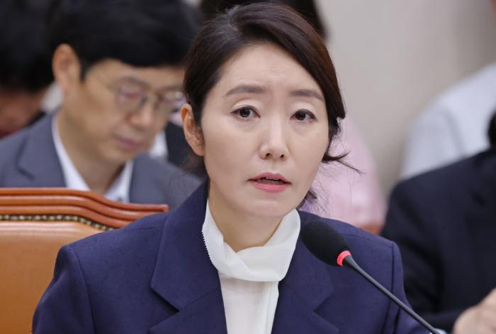 민주당, 강선우 청문결과보고서 채택 추진   기사 이미지