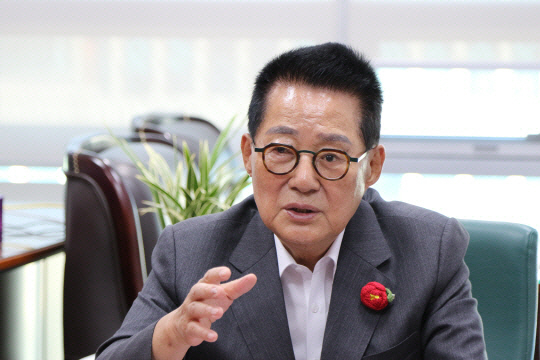 박지원 “지방선거 전에 합당해야 조국혁신당 미래 있다” 기사 이미지