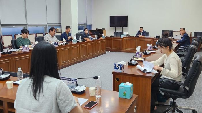 완주군의회, 조례정비·특례 발굴 연구회 중간점검 기사 이미지