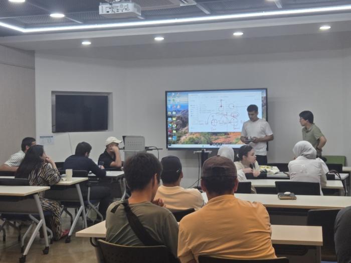 완주군, 외국인 유학생 대상 전통문화·AI 융합 교육 기사 이미지