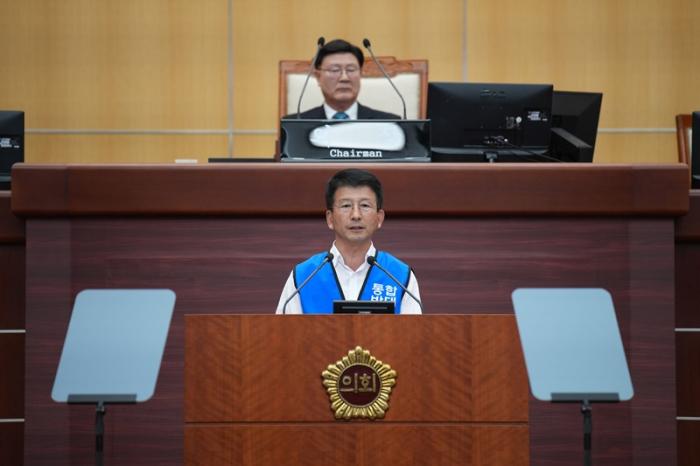 권요안 도의원 "통합 부결 시 김관영 지사 사퇴하라" 기사 이미지