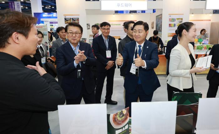 전북 스마트공장 기업, 서울 비즈엑스포서 판로 확대 기사 이미지