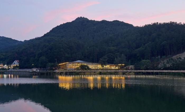 전주 아중호수도서관, 공간문화대상·목조건축대전 ‘최우수’ 기사 이미지