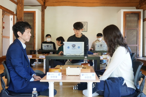 수소도시 완주팀, 아원고택 지역투어 2:1 승… 리그 선두 기사 이미지