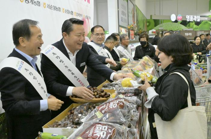 순창 옥광밤·눈꽃복숭아, 수도권 소비자 사로잡다 기사 이미지