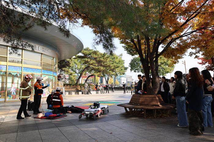 롯데백화점 전주점, 동절기 화재 예방 ‘강화’ 기사 이미지