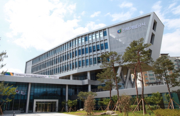 전북개발공사 잇단 연말 수상…ESG·가족친화·도시재생 두각 기사 이미지