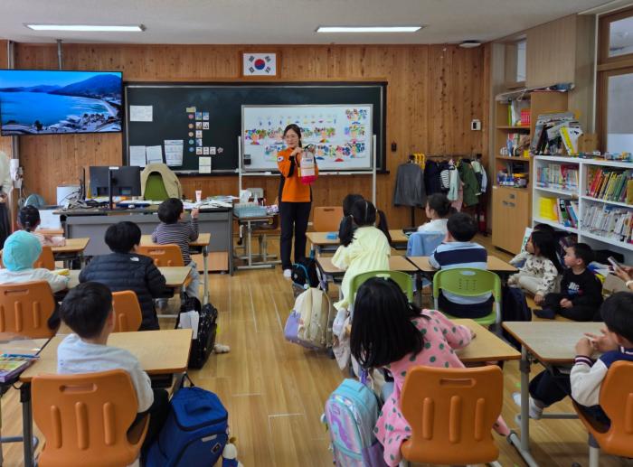 전주완산소방서 도내 8090여명 어린이 대상 ‘맞춤형 소방안전교육’ 실시 기사 이미지
