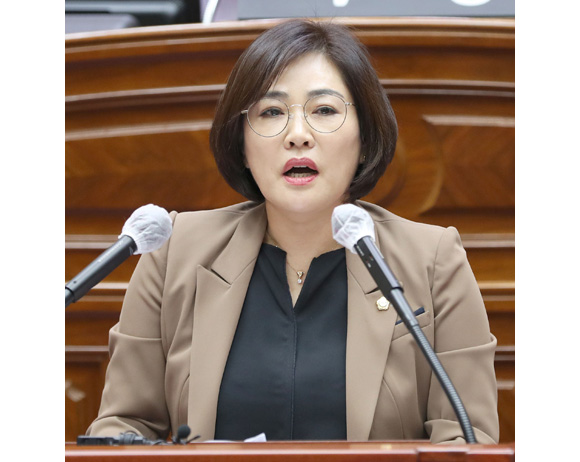 전주시의회 비위 10명 전부 ‘솜방망이’…‘셀프 면죄부’ 도마 기사 이미지