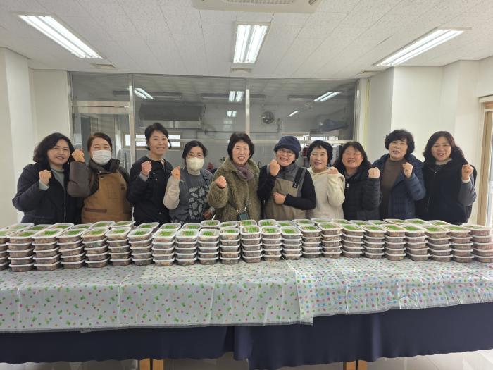 완주군, ‘학래촌’ 후원 돼지고기로 불고기 나눔 기사 이미지