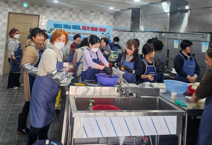 군산시 드림스타트, 다문화가정 어머니 대상 요리 프로그램 시작 기사 이미지