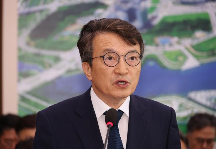 “김의겸, 새만금청장직 ‘선거 징검다리’ 삼아” 비판 확산 기사 이미지