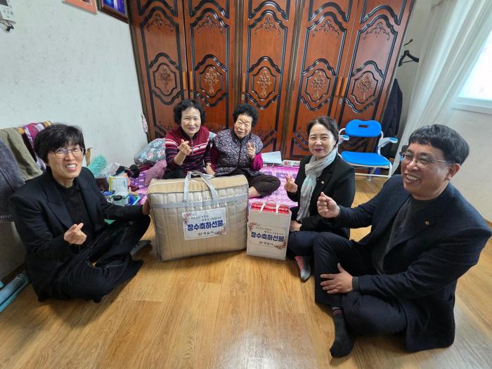 정읍시, 100세 장수 축하 물품 지원 호응 기사 이미지