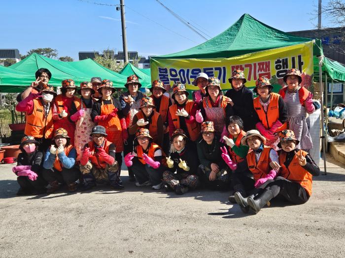 ㈔대한어머니회익산지회, 온정 담은 '사랑의 딸기쨈' 기사 이미지