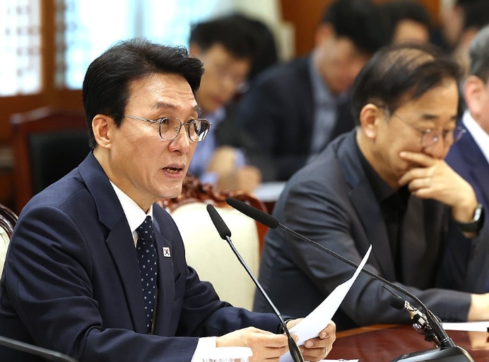 김민석 총리 “새만금 ‘메가샌드박스’ 조성” 구상 밝혀 기사 이미지