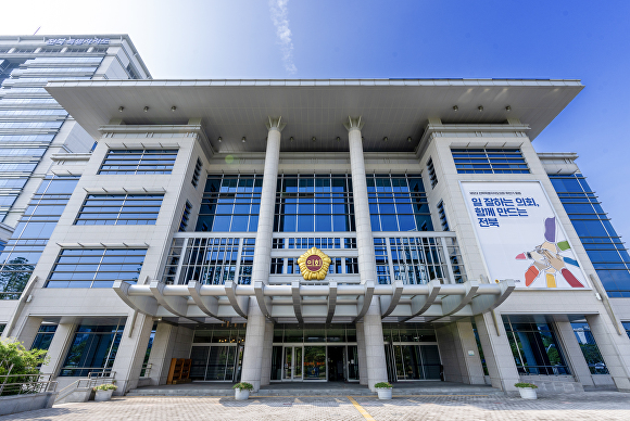 전북도의회 “정수 증원 환영” 44명 체제 출범 기사 이미지