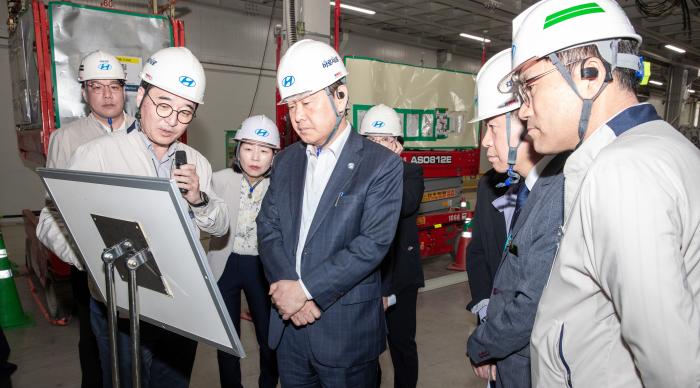 김관영 지사, 김제·완주서 모빌리티 산업 현장 점검  기사 이미지