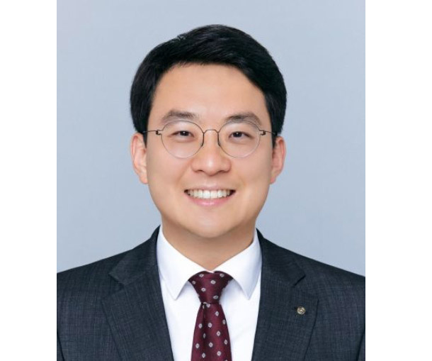 ‘세대교체 상징’ 박지원, 군산김제부안 보궐선거 핵심 변수로 기사 이미지