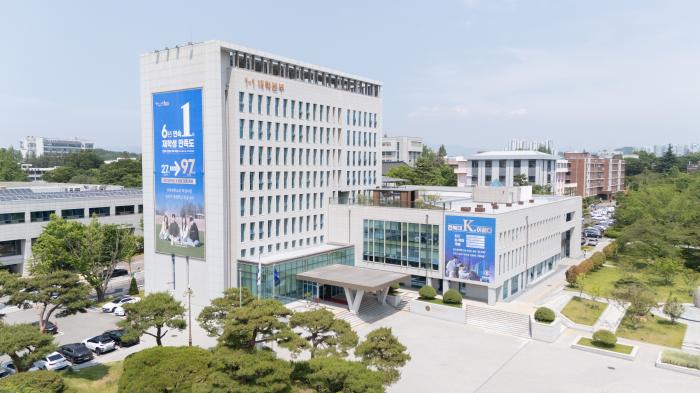 전북대, AI+X 석·박사 150명 양성… '세계 TOP100 AI 대학원' 도전 기사 이미지