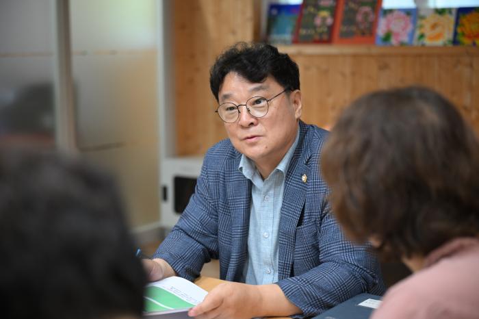 완주군의회, 삼봉지구 골목형상점가 지정 환영 기사 이미지