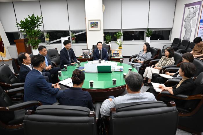 완주군의회, 완주군주민자치협의회와 간담회 기사 이미지